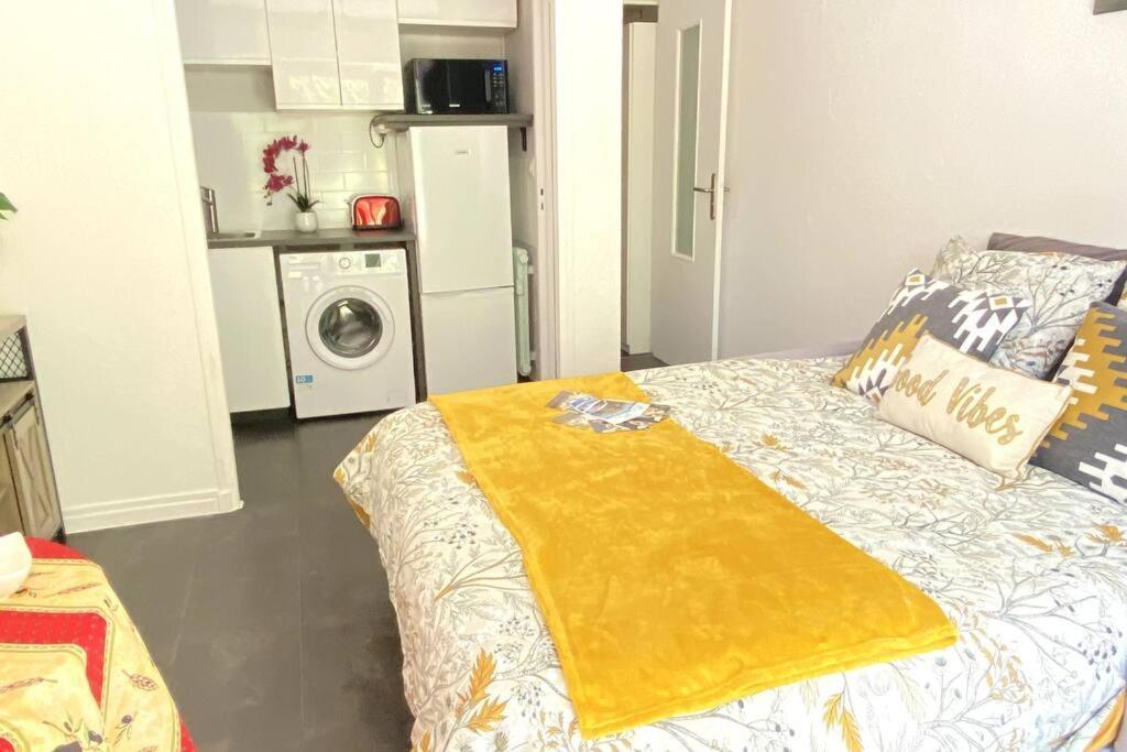 Studio Balcon, Centre Ville, Proximite Plages, Commerces, Restaurants, Musees... Antibes Ngoại thất bức ảnh